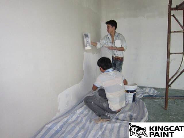 Chống thấm tầng hầm bằng phương pháp quét sơn chống thấm
